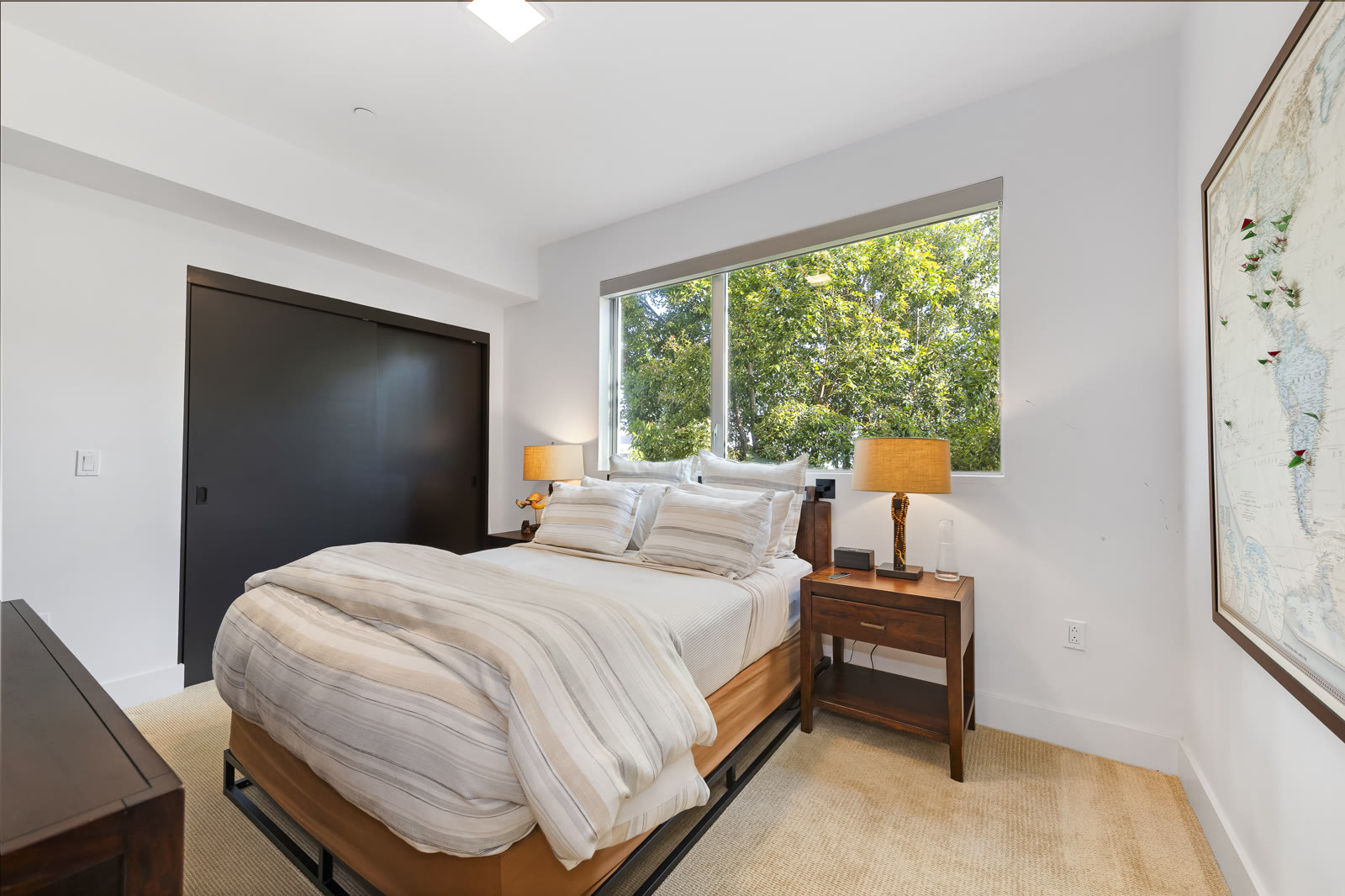 Second bedroom with garden outlook